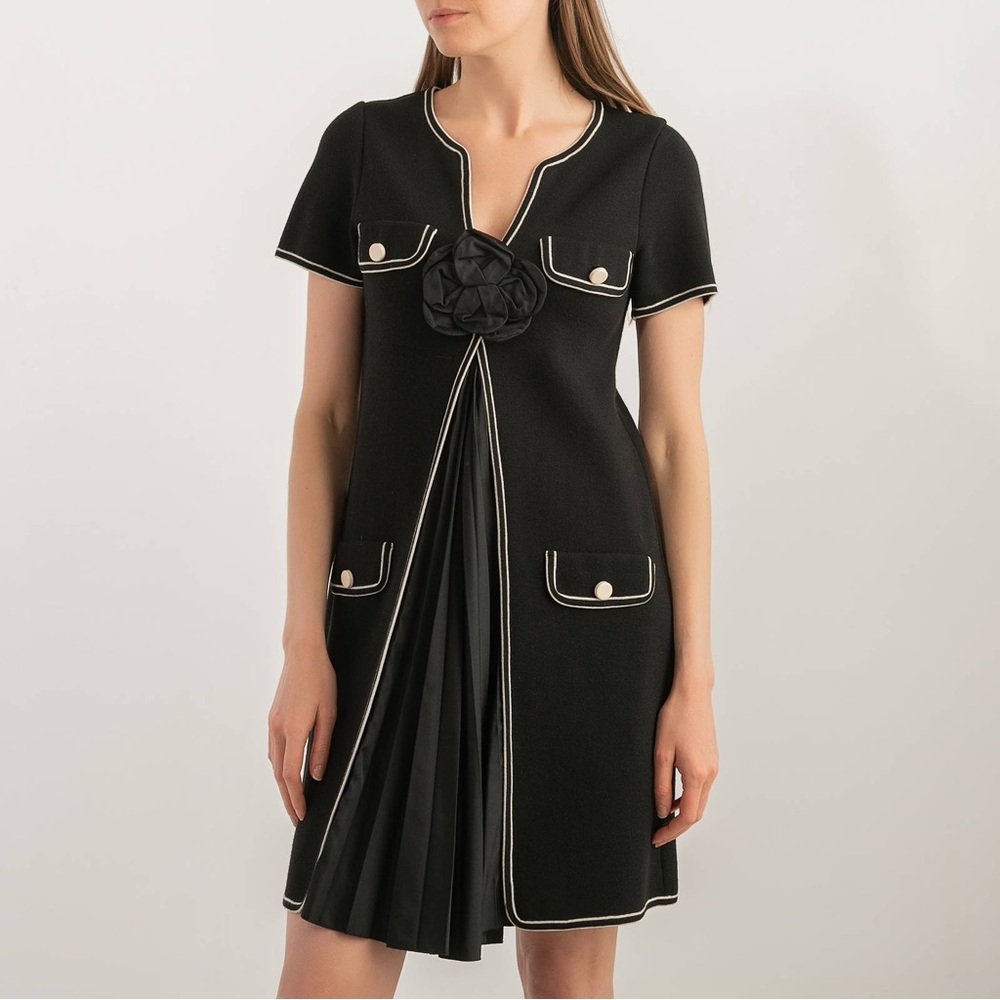 Moschino Vintage Inspired Knit Wool Cashmere Mini Mod Rosette Dress Size 10